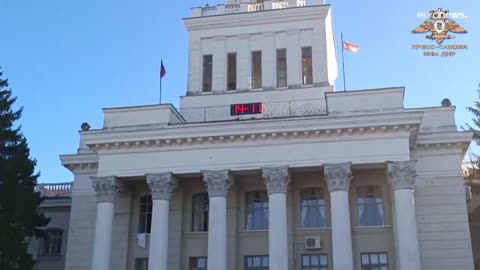 Ukraine war_ Three residential buildings hit in latest missile attack on Kyiv - YouTube