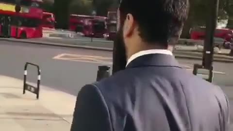 Pmln worker on the streets of london