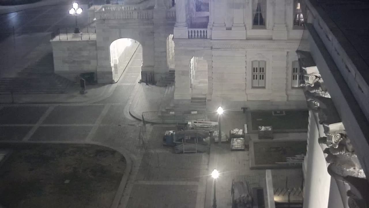 0950USCHRFEastRoof_2021-01-05_02h00min00s187ms.mp4