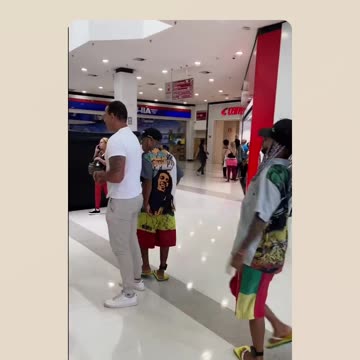 Malokas arrive... arriving at the mall