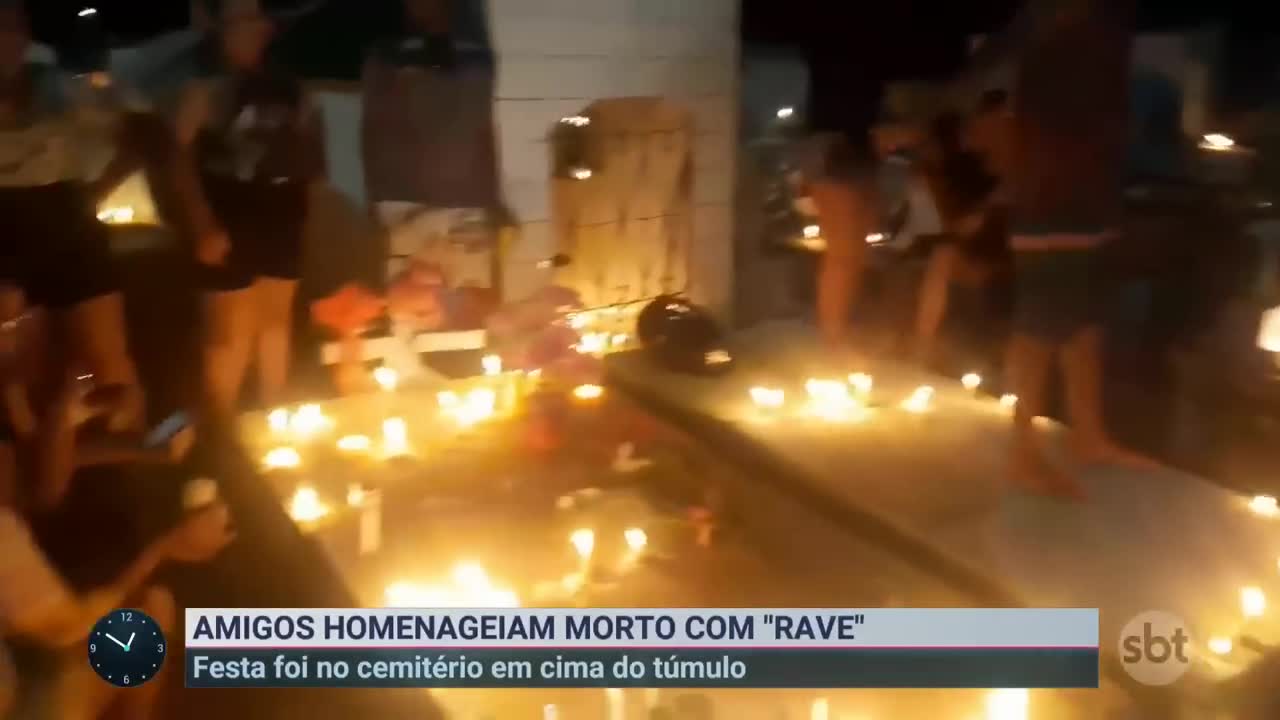 Grupo faz festa em cemitério para homenagear amigo morto | Primeiro Impacto (03/11/22)