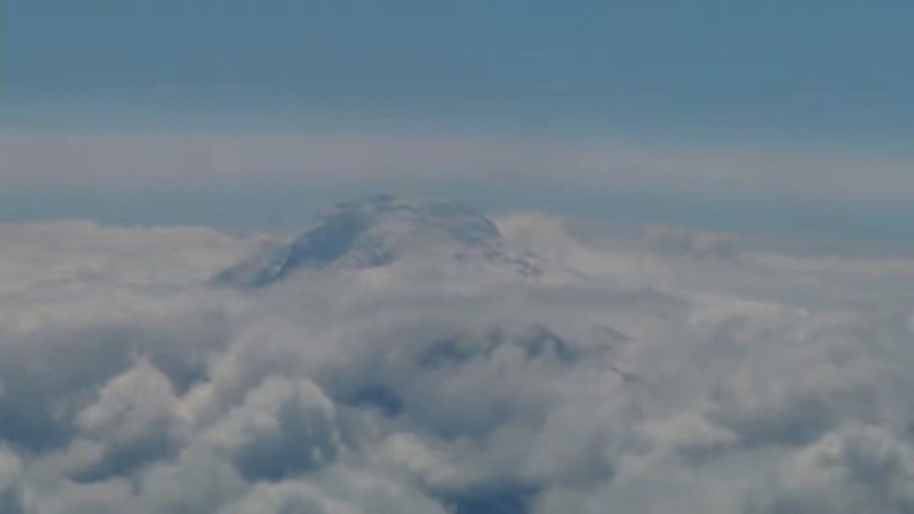 28 Colombian communities advised to evacuate as Nevado del Ruiz volcano erupts