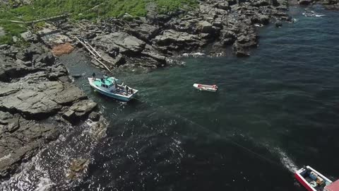 Saving a sinking boat! - Maine lobster boats - Maine light houses