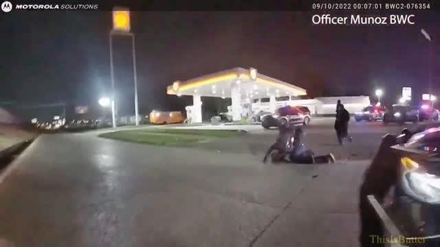 Armed suspect shot by Houston police officer after ramming into patrol vehicle during chase