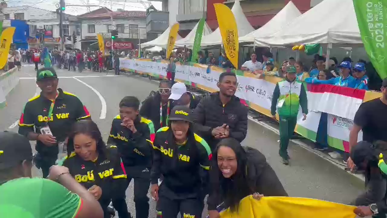 Celebración en patinaje de Bolívar