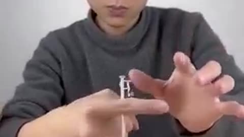 Watch how magicians trick you with optical illusions