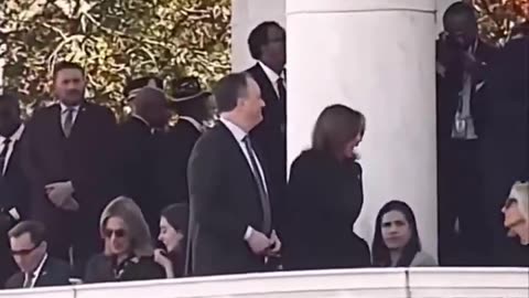 Jill Biden refused to even look at Kamala