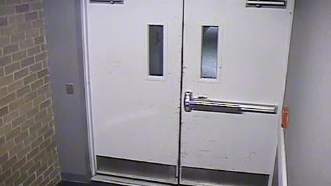 8025FCOB01RearDoorEntranceInterior_2021-01-05_02h40min00s837ms.mp4