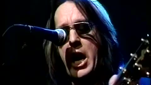 June 21, 2000 - Todd Rundgren Has Issues with His Internet Service Provider