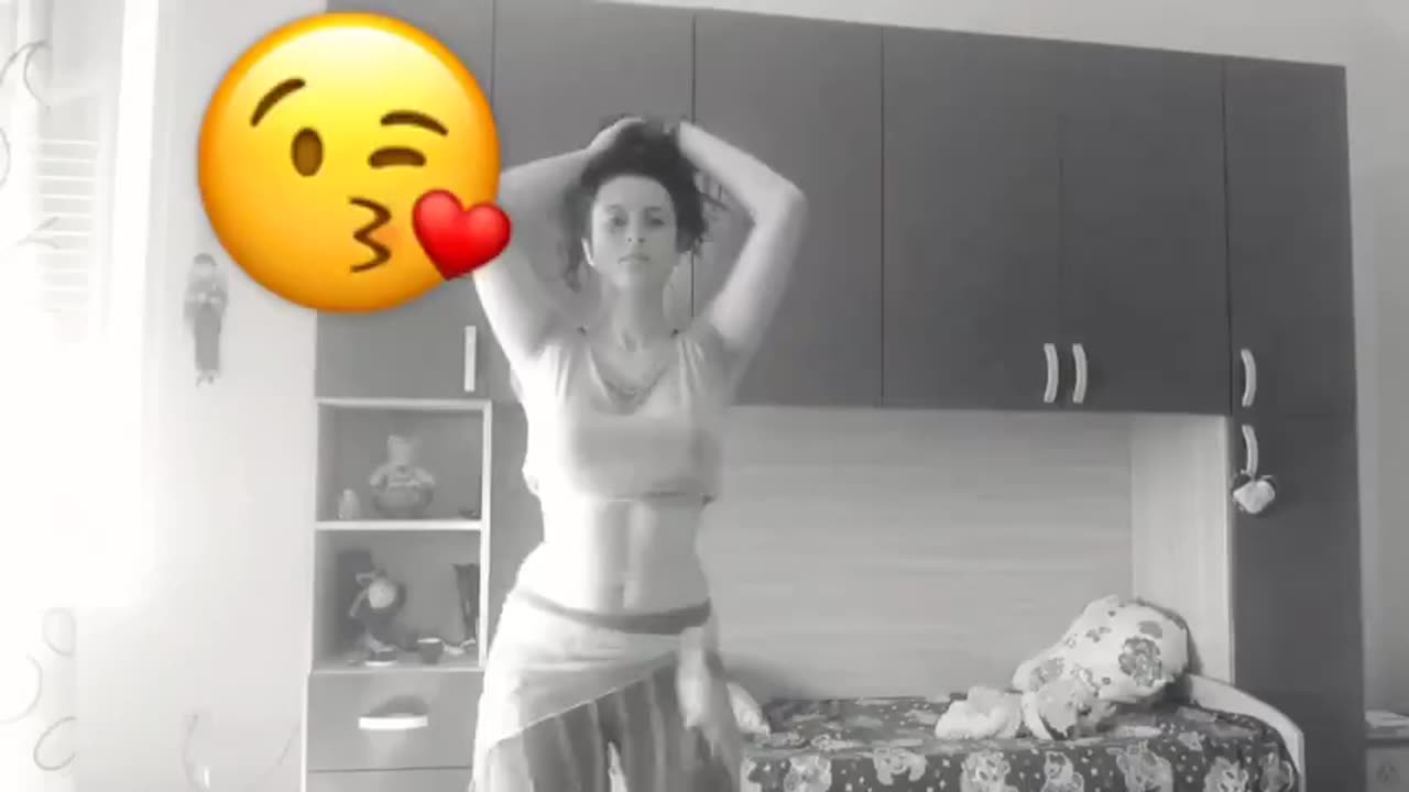 JESSICA ASTASSI: BLACK & WHITE BELLY DANCE | "SHERRY" STASSI: BELLY DANCING | STASSI OR ASTASSI?