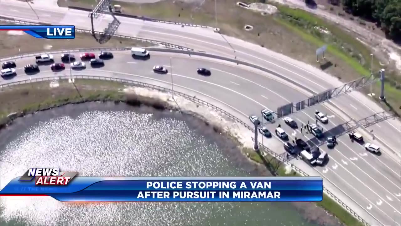 1 in custody following police chase on Florida Turnpike in Miramar