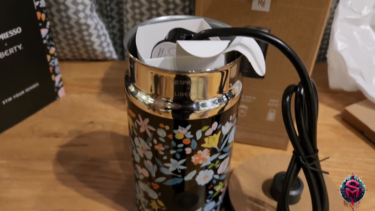 Nespresso Liberty Milk frother and Mug