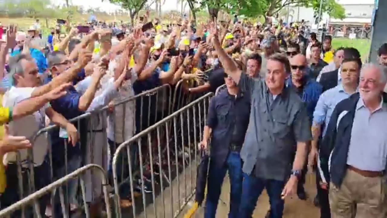 AO VIVO BOLSONARO EM ARAXÁ - MG