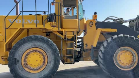 Transportation Of The Volvo L330E & Caterpillar 980 Wheel Loaders -