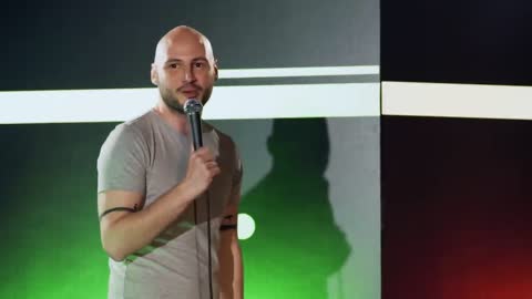 Aleks Curać Šarić - Iščašena Komunukacija - Full stand up