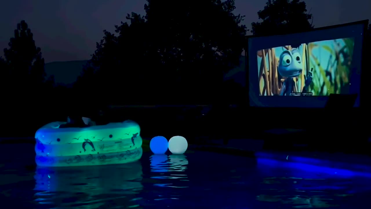 How to Throw a Pool Movie Party That Your Family Will Love