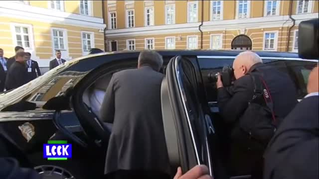 Putin “Shows ”His New S-Class Mercedez to Princel