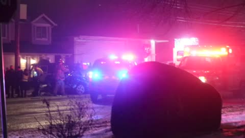 SEVERAL CAR CRASH AND INJURIES