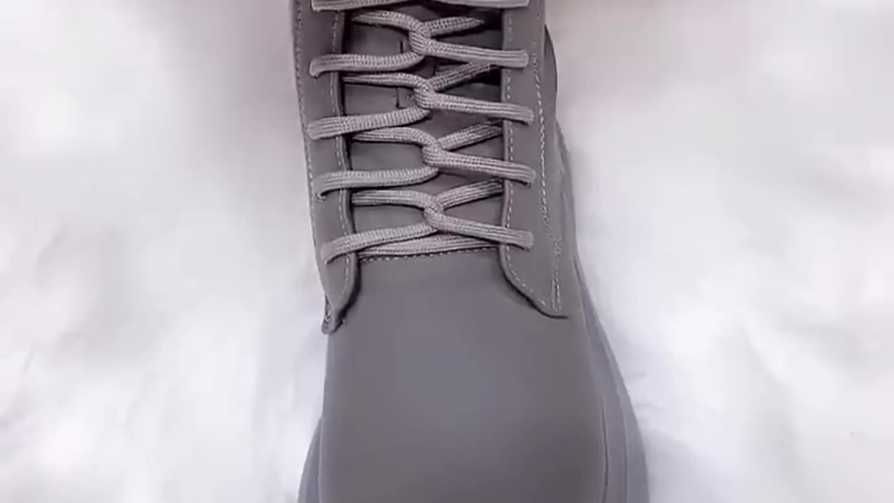 Shoes lace video