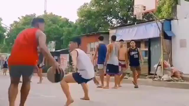 Kaya pa pala yon ⛹️