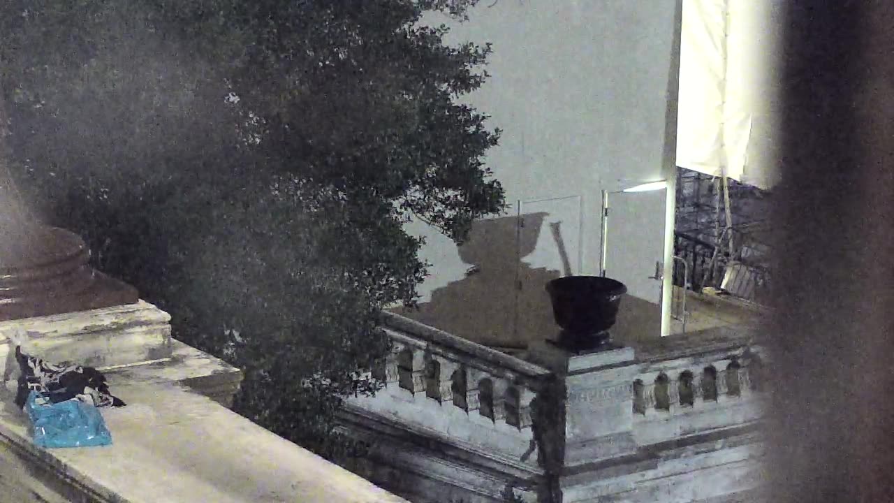 Camera0925USCG00UpperTerraceWest_2021-01-06_Starting_at_22h14min28s177ms.mp4