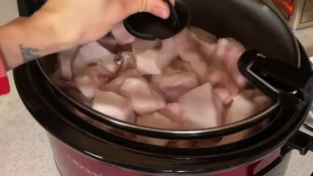 Bear fat rendering into oil