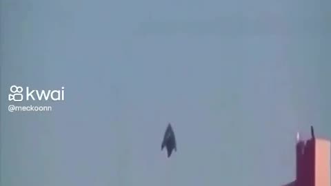 10 CRAZY-FILMED UFO SHIPS FILMED BY CAMERAS