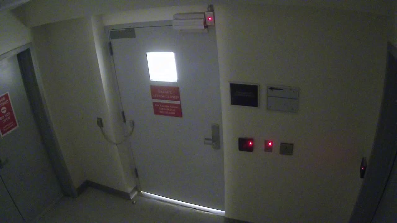 5180CHOBBANorthLobbyStair8_2021-01-05_02h20min01s780ms.mp4