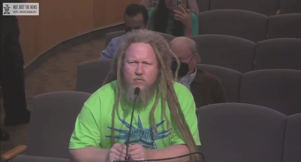 USA - Enraged Arizona Voter SNAPS at Maricopa County Board of Directors: "You Are the Cancer!"