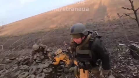 Ukrainians mine the area with anti-tank mines in Bakhmut direction