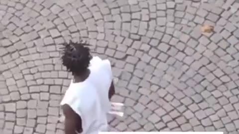 Illegal Immigrant Drops Deuce In Public Square