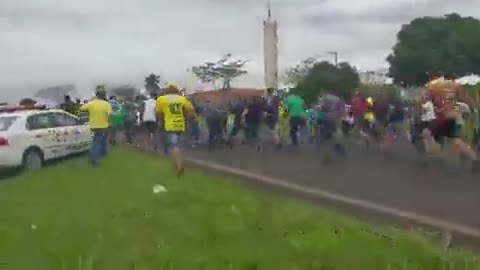 BREAKING: Left wing agitators are coordinating hit and run attacks with cars in Brazil