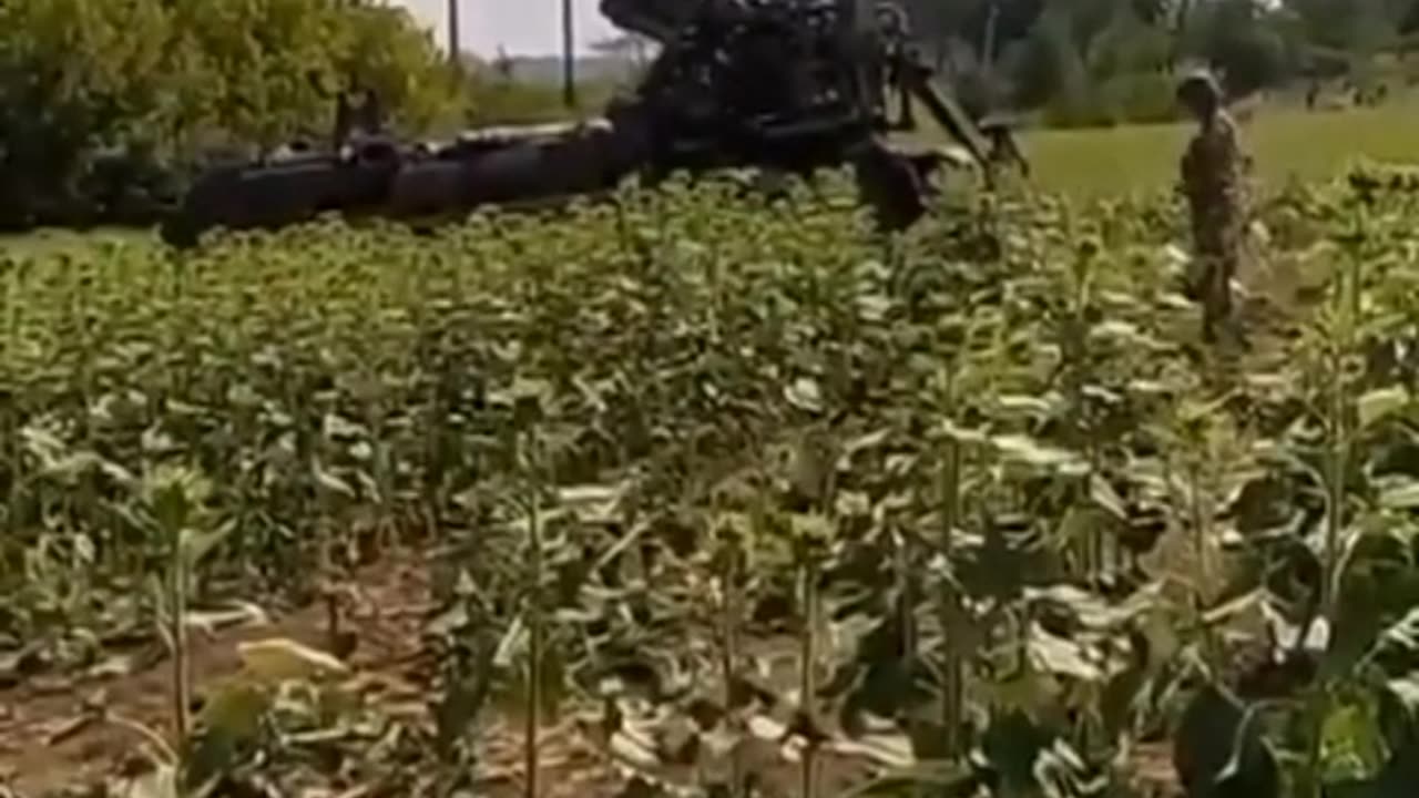 The Soviet self propelled artillery cannon "Pion" Destroyedwar,