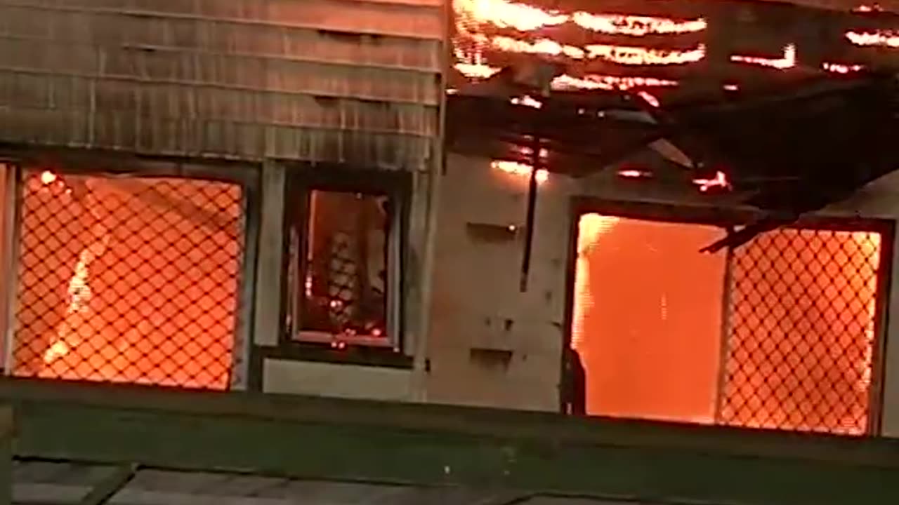 Ferocious inferno tears through Brisbane home - Viral Information