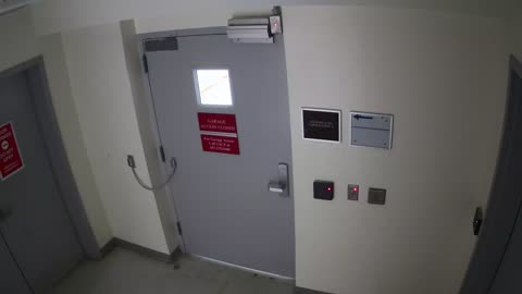 5180CHOBBANorthLobbyStair8_2021-01-06_13h20min02s937ms.mp4