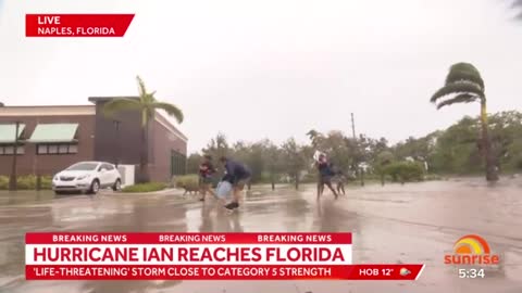 Cameraman Leaves Live Broadcast To Help Rescue Family In Florida Flood Water