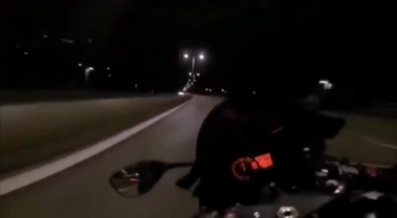 The night road.
