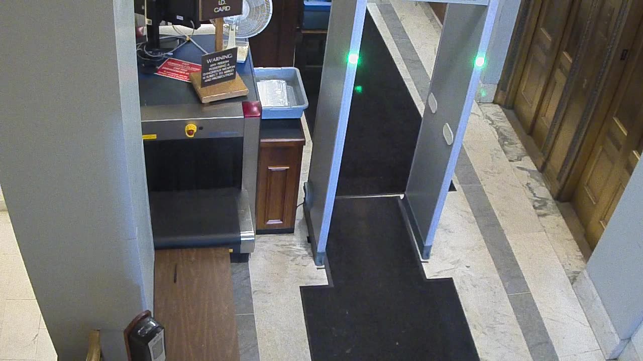 1017RSOB01DelAveADADoor_2021-01-05_22h01min57s653ms.mp4