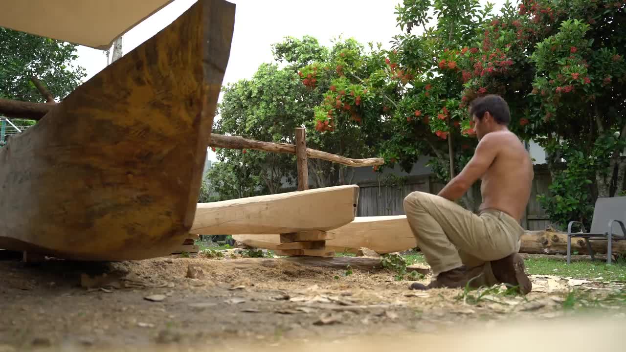 DUGOUT CANOE BUILD - Timelapse, by Outbackmike