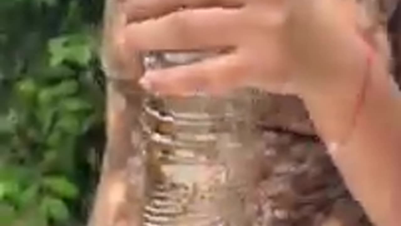 Puse_a_prueba_este_truco_para_hacer_café_de_la_Ciudad_Saida_ZC_(240p).mp4