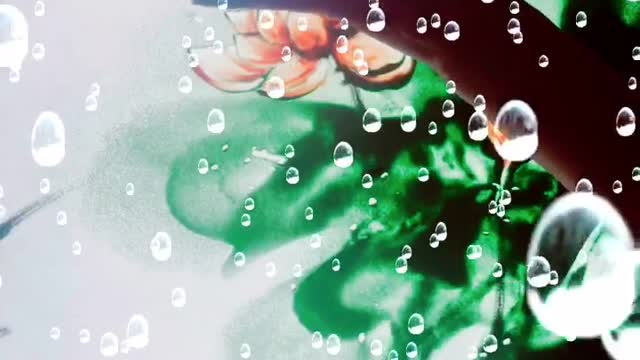Because the lotus is painted in sand, and the mood of raindrops comes out