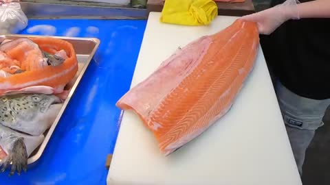 How To Fillet a Whole Salmon | Sashimi & Sushi -Taiwanese street food10