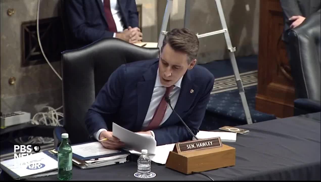 Josh Hawley grills FBI director Christopher Wray over going on vacation