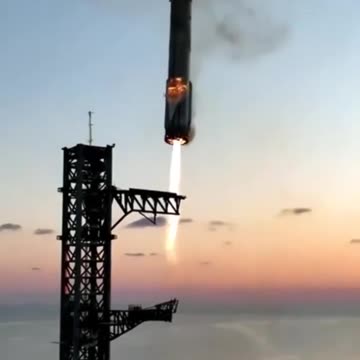 SENSATION!!⚠️⚠️ Selbst die Wolken machen eine kurze Pause, um sich die Landung anzuschauen!🤣