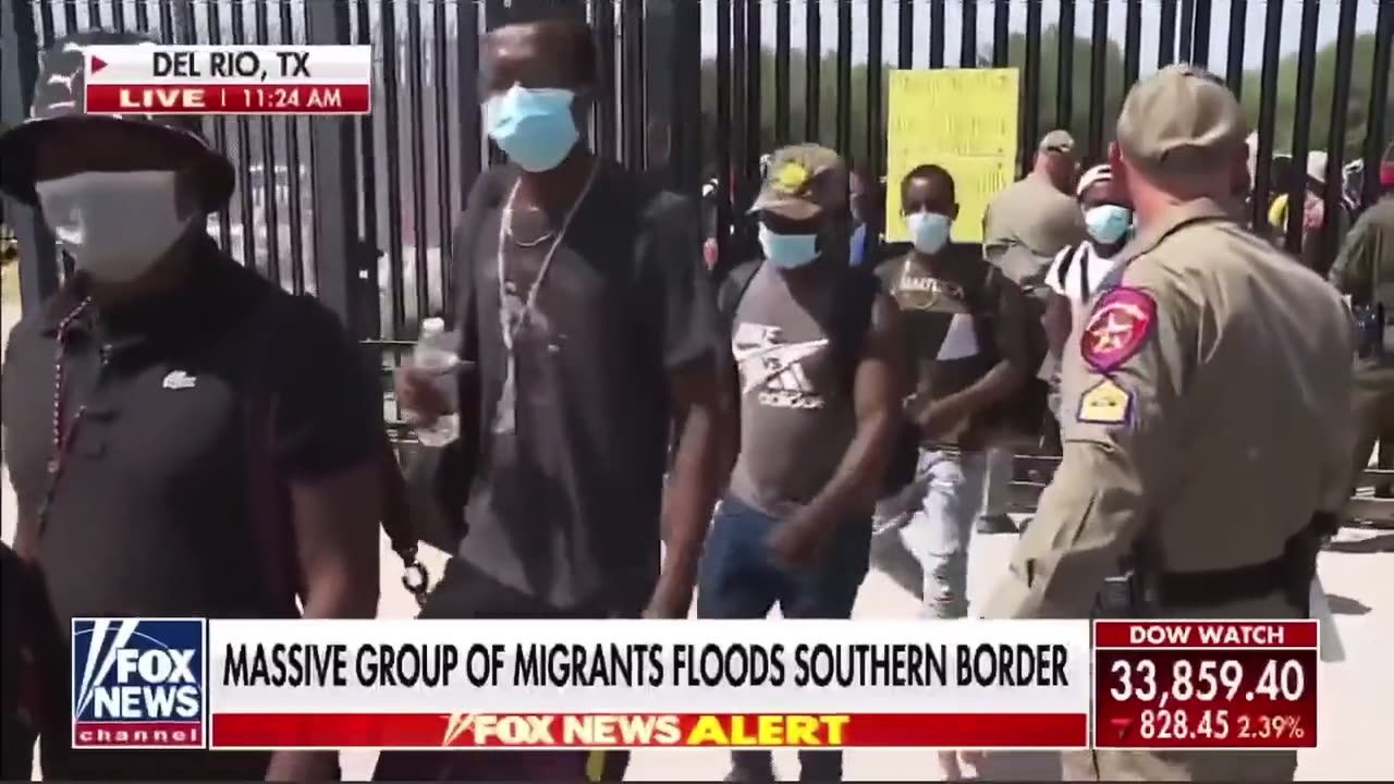 Border Agents accidentally reveal wide-open border as Fox cameras are rolling- Unbelievable.