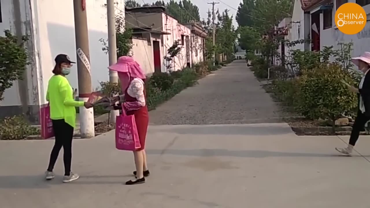 Chinese Youth Are Crying, Triple Work Half Pay, the Rest Are Just Lying Flat