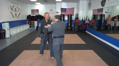 Correcting common errors executing the American Kenpo technique Obscure Claws