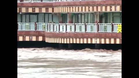 VIDEO: Floods In Tibet Wash Away Building