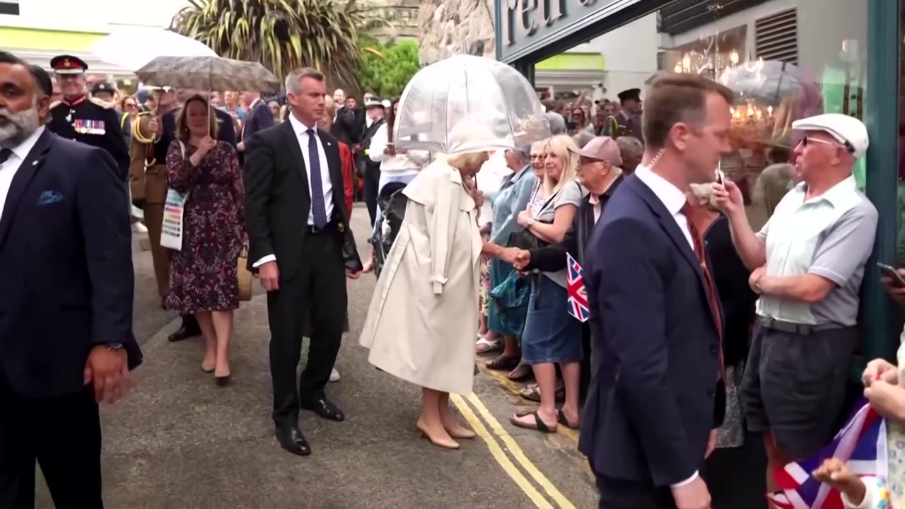 Britain's king and queen meet crowds in Cornwall