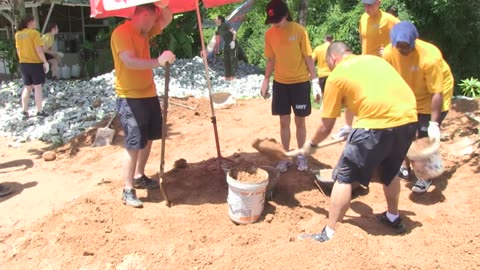 Carrier Air Wing Sailors Participate in Community Service Project